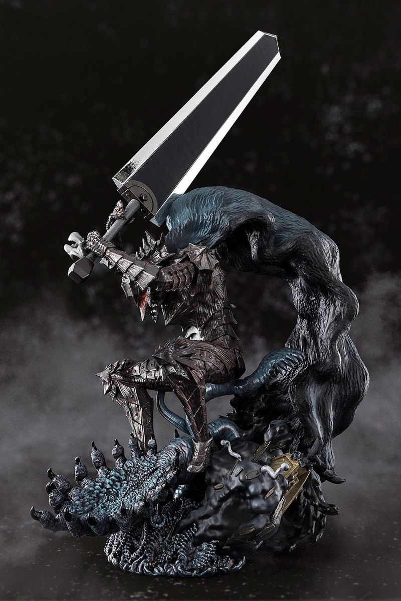 Berserk - Figuarts ZERO Metallic Touch Guts Berserker Armor - Figuuri (keräilyhahmo)