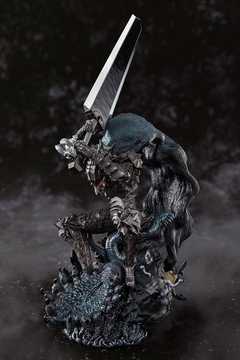Berserk - Figuarts ZERO Metallic Touch Guts Berserker Armor - Figuuri (keräilyhahmo)