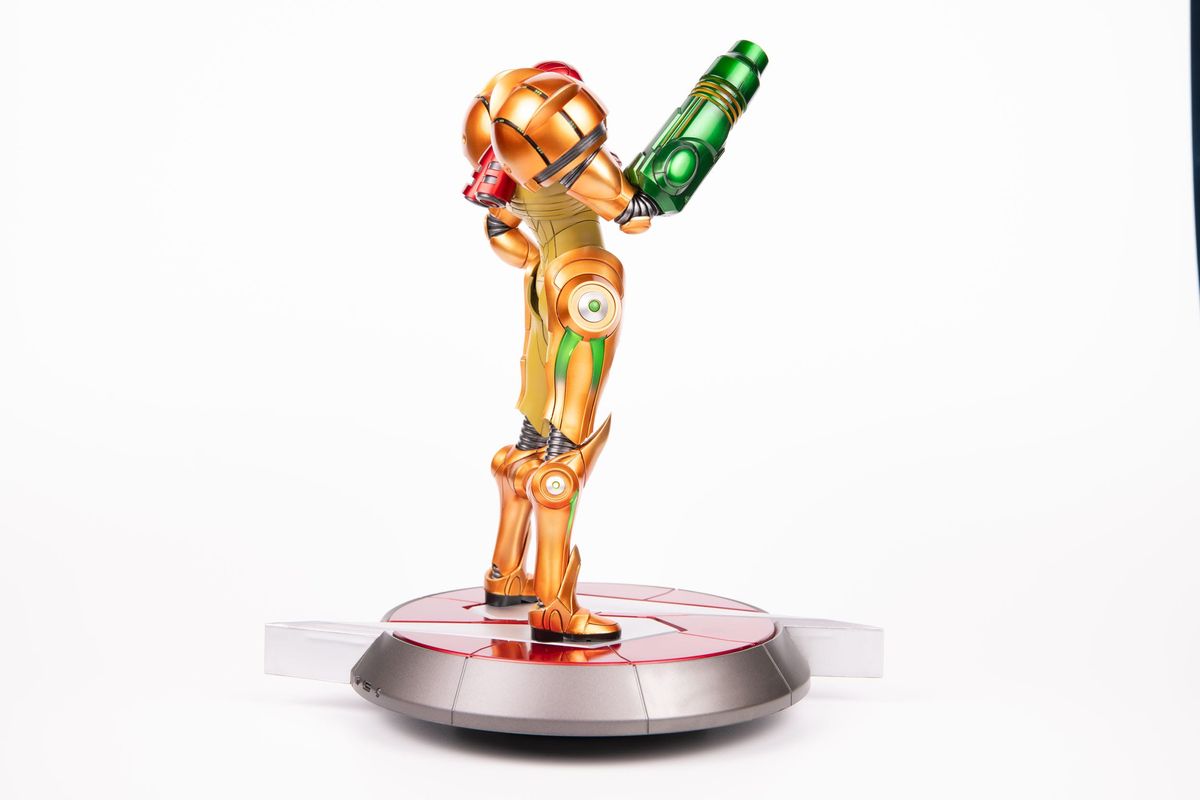Metroid Prime - Samus Varia Suit - Collector's Edition Figuuri (keräilyhahmo)