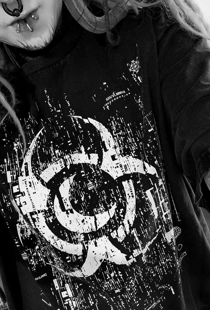 Pahalapsi - Biohazard Glitz - T-paita