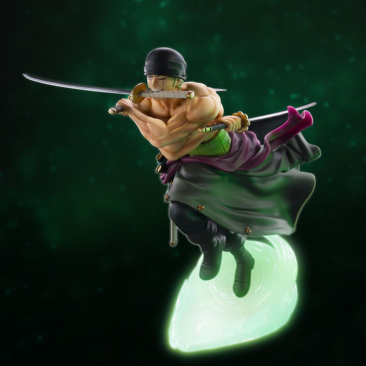 One Piece - Zoro Glow-in-the-Dark - Figure