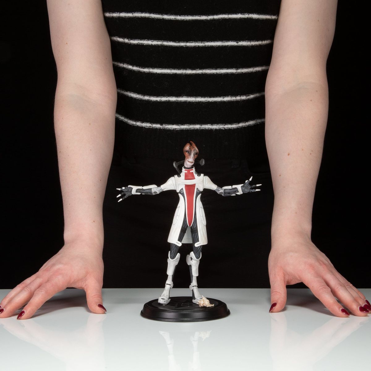 Mass Effect - Mordin Solus - Figuuri (keräilyhahmo)