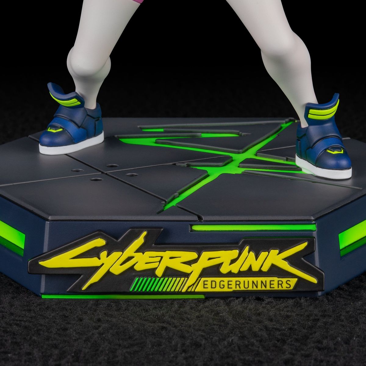 Cyberpunk: Edgerunners - Rebecca 15 cm - Figure