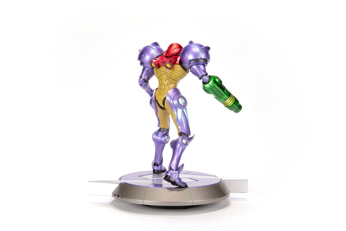 Metroid Prime - Samus Gravity Suit - Collector's Edition Figure