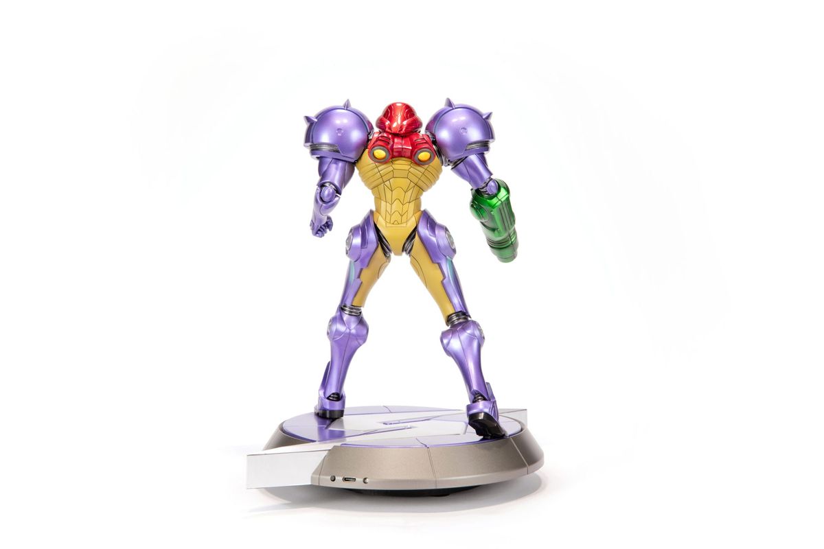 Metroid Prime - Samus Gravity Suit - Collector's Edition Figure