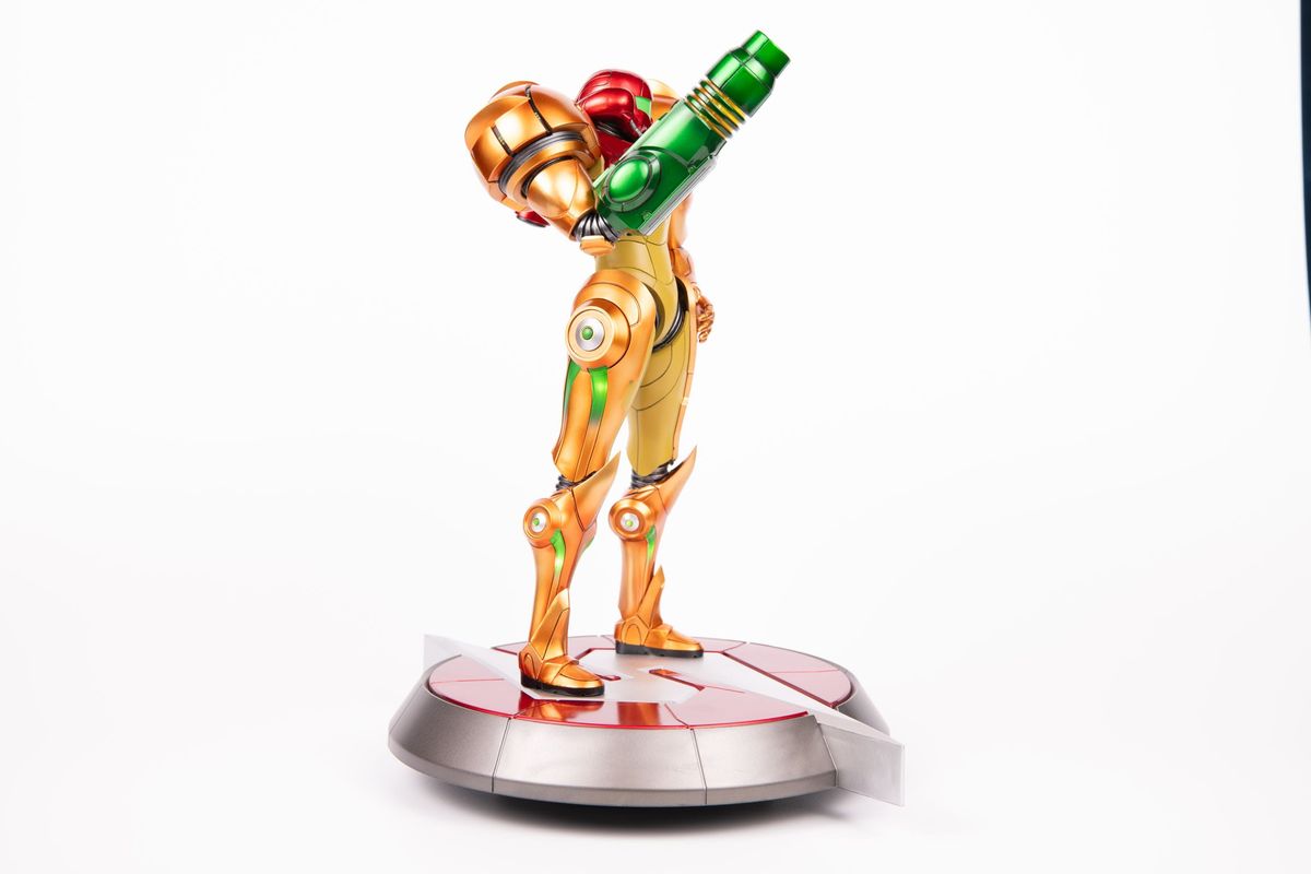 Metroid Prime - Samus Varia Suit - Collector's Edition Figuuri (keräilyhahmo)
