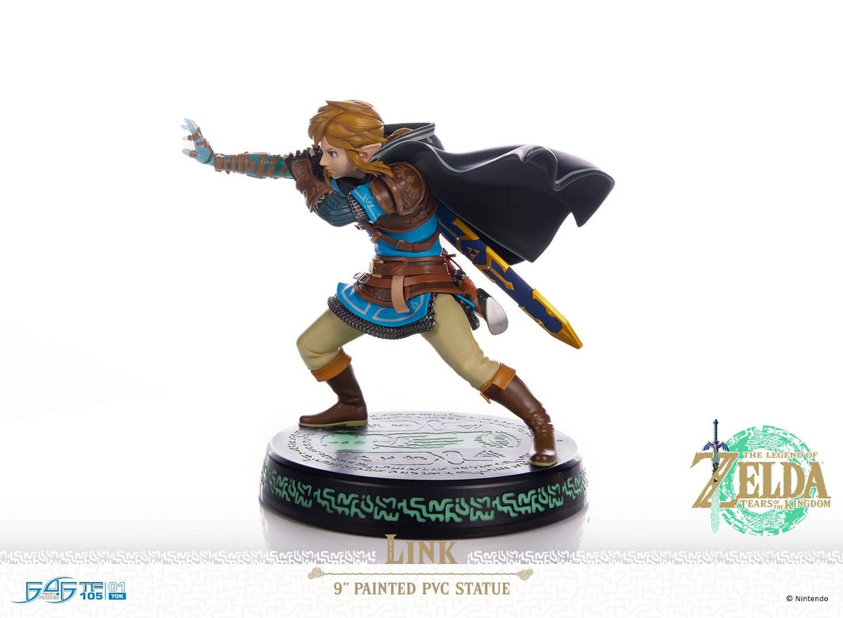 The Legend of Zelda - Tears of the Kingdom Link - Figure