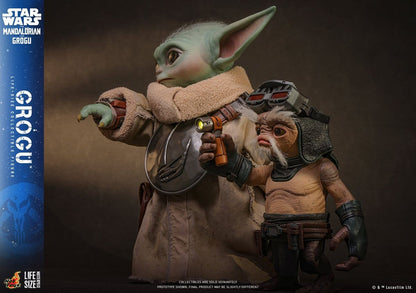 Star Wars: The Mandalorian & Grogu - Grogu 38 cm - Life Size -figuuri