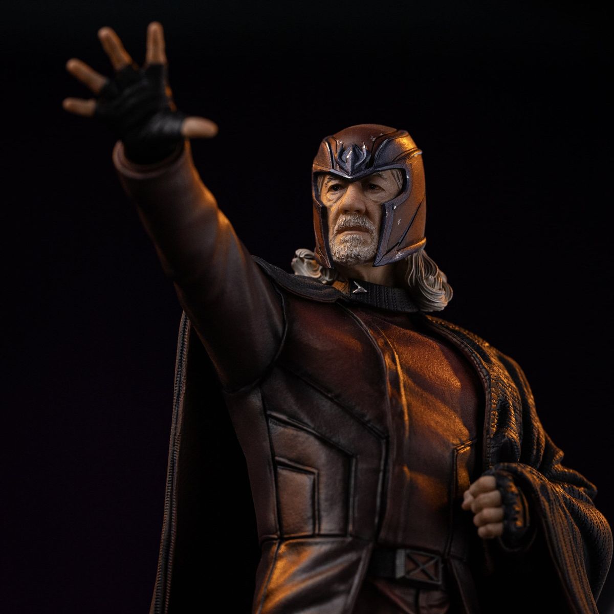 Marvel - Avengers: Doomsday Art Scale Statue 1/10 Magneto - Figure