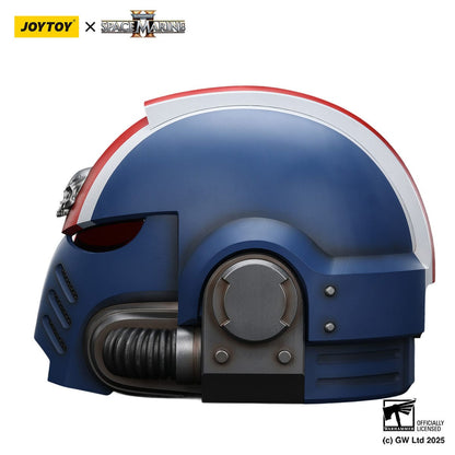 Warhammer 40,000 - Space Marine 2 Ultramarines Lieutenant Titus - Replica Helmet (replika/jäljitelmä)
