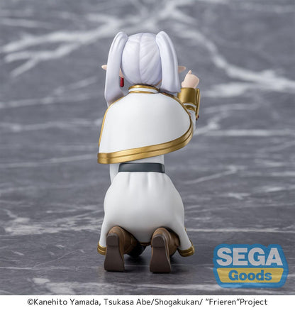 Frieren: Beyond Journey's End - PM Perching Frieren Poking Something - Figure