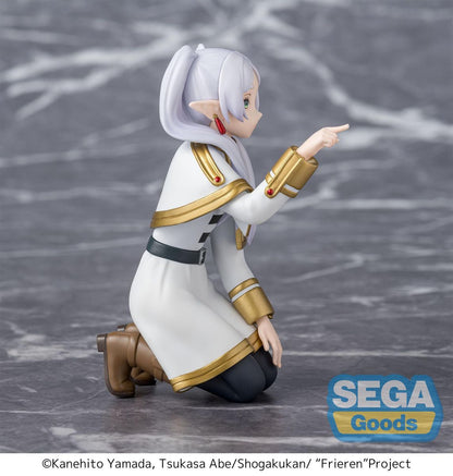 Frieren: Beyond Journey's End - PM Perching Frieren Poking Something - Figure