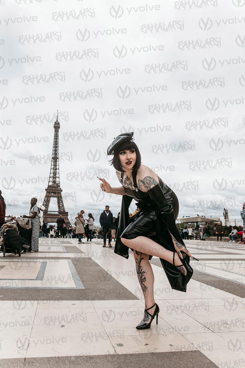 Pahalapsi - Pariisi - art print -juliste (30x40cm, 140g, matta)