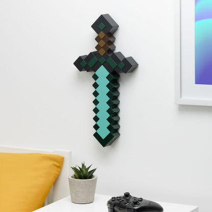 Minecraft - Diamond Sword - Valaisin (lamppu)