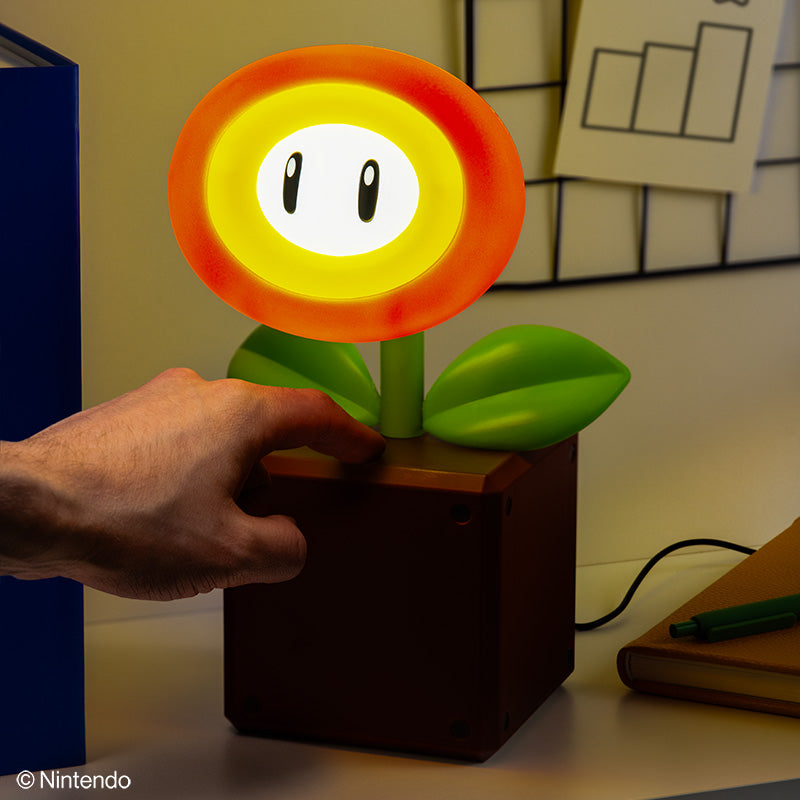 Super Mario - Fire Flower - Valaisin (lamppu)