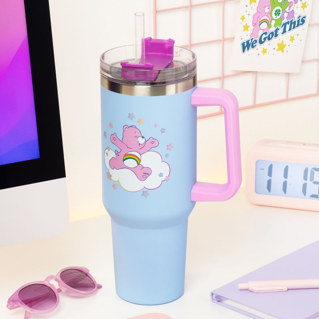 Care Bears - Cheer Bear - Isokokoinen termosmuki/matkamuki (n. 1200 ml)