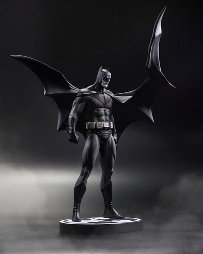 Batman - DC Direct Black & White Batman (by Jorge Jimenez) - Figuuri (keräilyhahmo)
