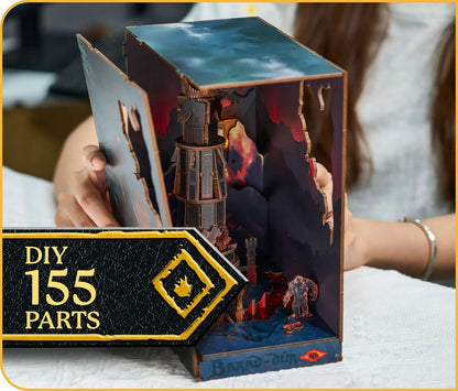 Taru sormusten herrasta - Barad-Dûr - Tiny Adventures Book Nook Mini Diorama (kirjahyllynkoriste/dioraama)