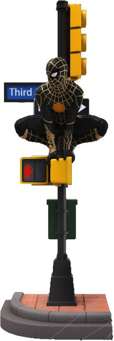 Spider-Man - Black & Gold Suit - D-Stage Diorama (kolmiulotteinen keräilyesine)